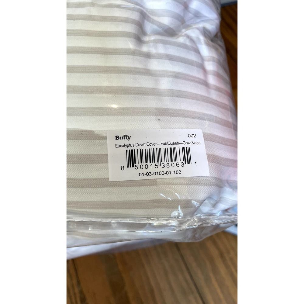 Buffy Breeze Eucalyptus Duvet Cover Full/ Queen: 90" x 90" Gray Stripe $149 MSRP - Picture 2 of 5